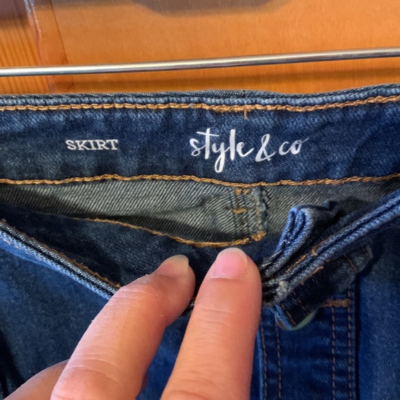 NWOT.  Style & Co Jean skirt.  Size 16 - Picture 9 of 11